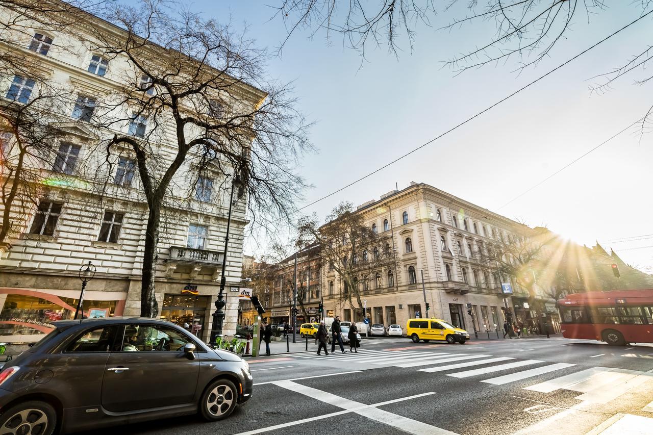 Broadway * Budapest