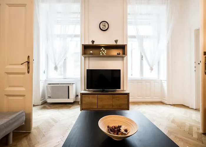 Budapest Broadway Apartment